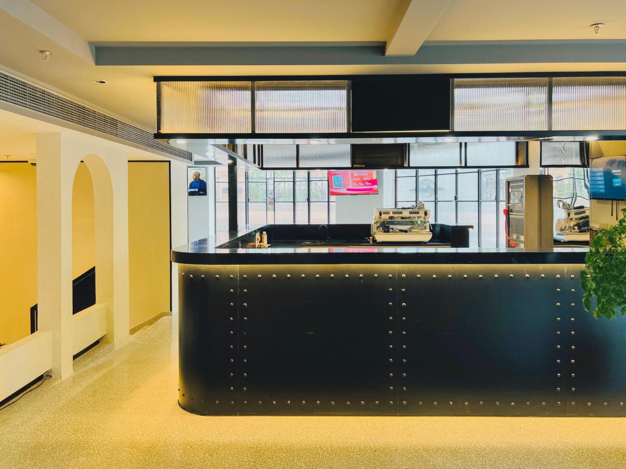 Dayin Garden Hotel -Near People'S Square & Nanjing Road-Large Social Area -Bar -Cafe -Gym -Free Laundry Luggage Storage -24H Front Desk-English Service Shanghai Exterior foto